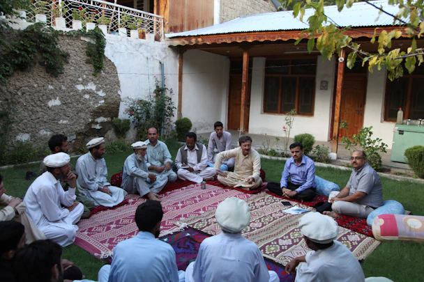 USE 5 Discussing snow leopard conservation issues with local community in Chitral