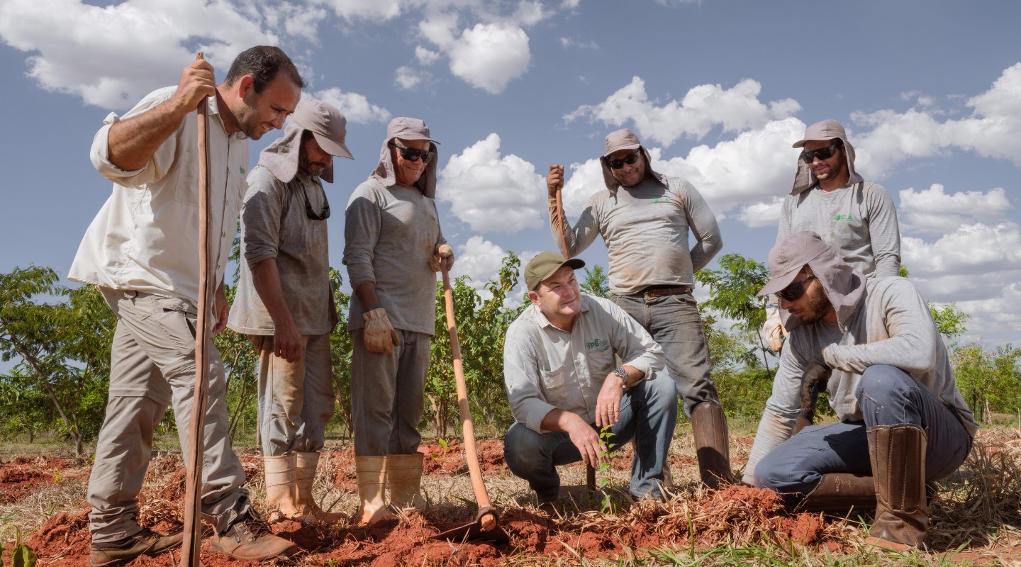 Whitley_Award_winner_Laury_Cullen_Community_Forest_Restoration_In_Brazil