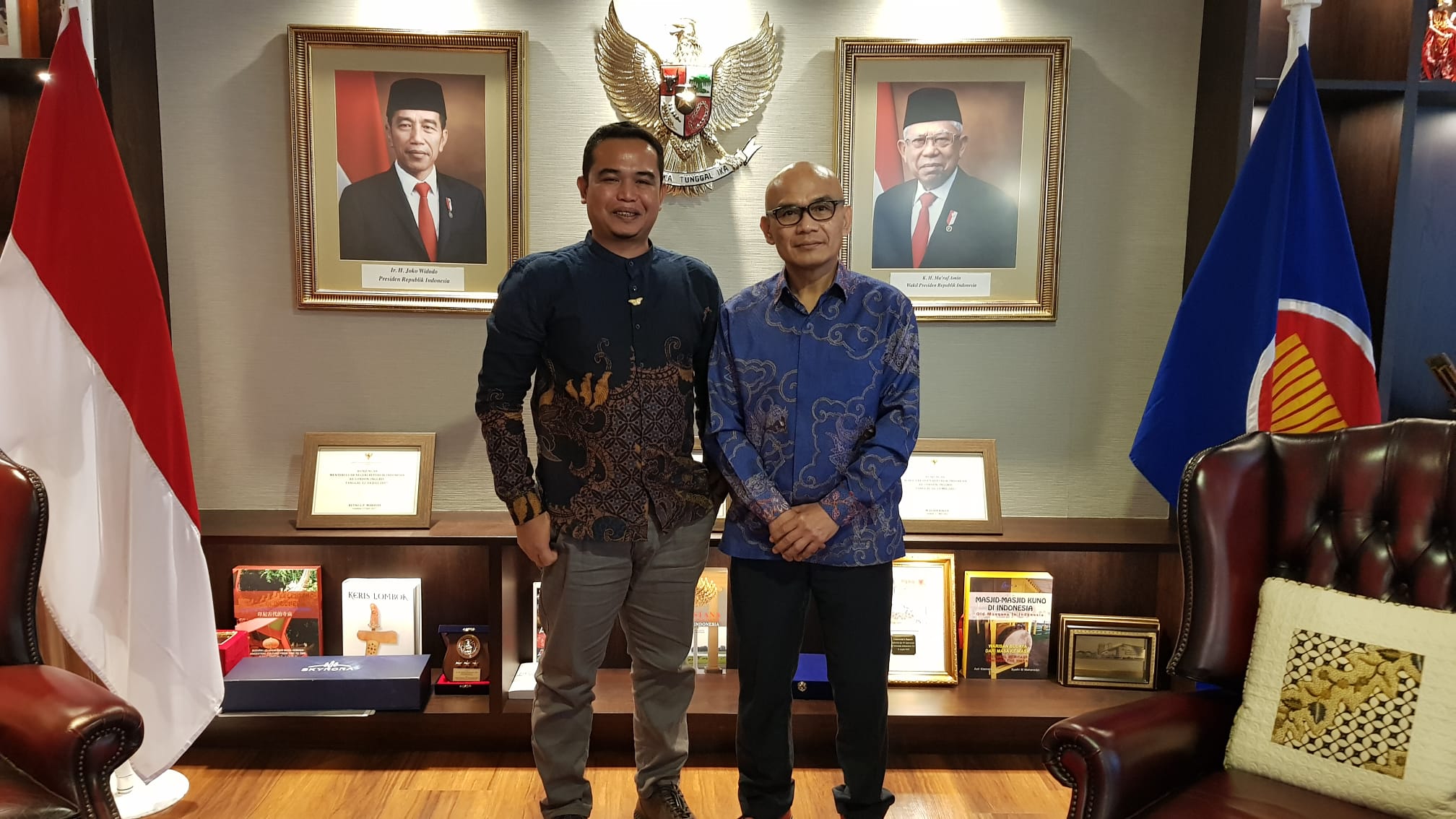 Dedy Yansyah met with the Indonesian Ambassador Desra Percaya.